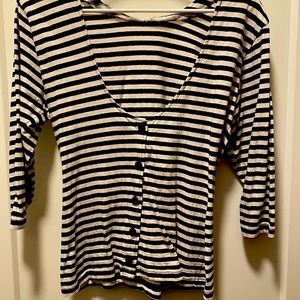 Scoop neck shirt